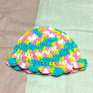 🎉HP🎉 Multicolor rainbow baby hat with ruffled edge